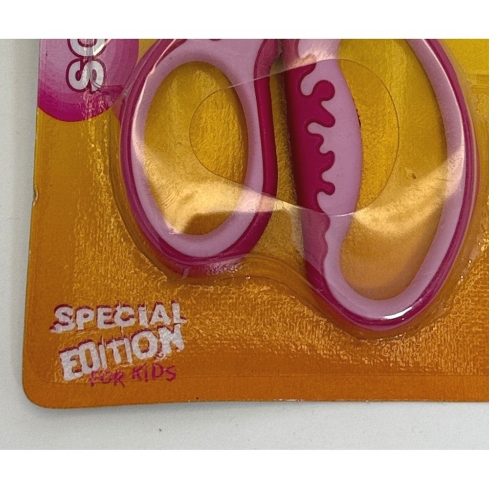 Fiskars Scissors Kids S/M Pink Special Edition SoftGrip Blunt Tip Safety Edge - Picture 7 of 7